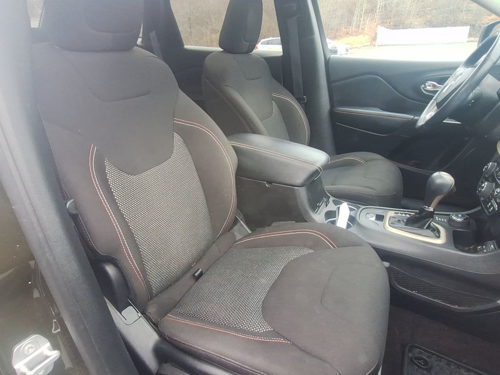 2017 Jeep Cherokee 75th Anniversary | Roof | Cam | USB in Saint John, New Brunswick - 42 - w1024h768px