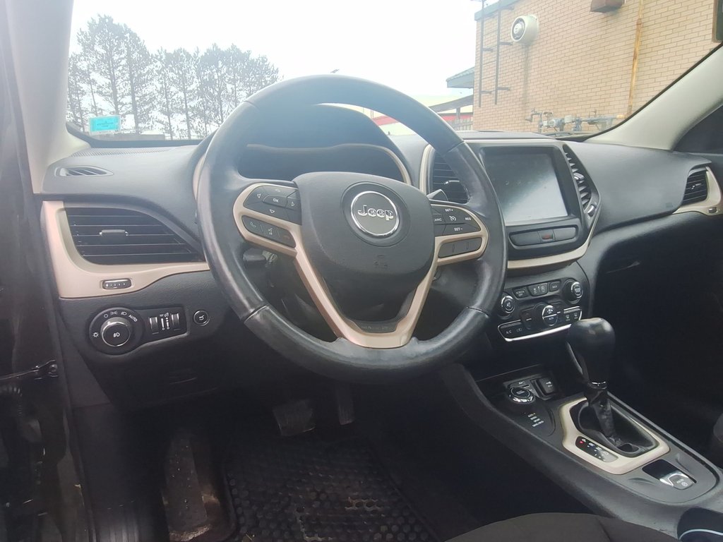 2017 Jeep Cherokee 75th Anniversary | Roof | Cam | USB in Saint John, New Brunswick - 12 - w1024h768px