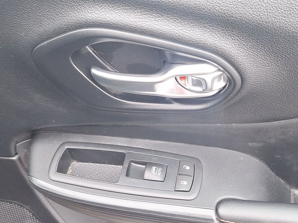 2017 Jeep Cherokee 75th Anniversary | Roof | Cam | USB in Saint John, New Brunswick - 46 - w1024h768px