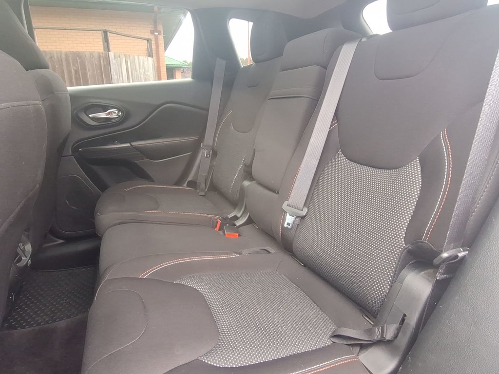 2017 Jeep Cherokee 75th Anniversary | Roof | Cam | USB in Saint John, New Brunswick - 32 - w1024h768px