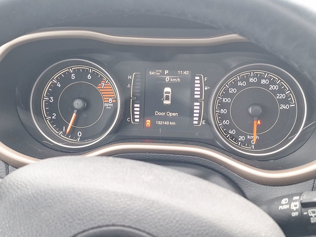 2017 Jeep Cherokee 75th Anniversary | Roof | Cam | USB in Saint John, New Brunswick - 24 - w1024h768px