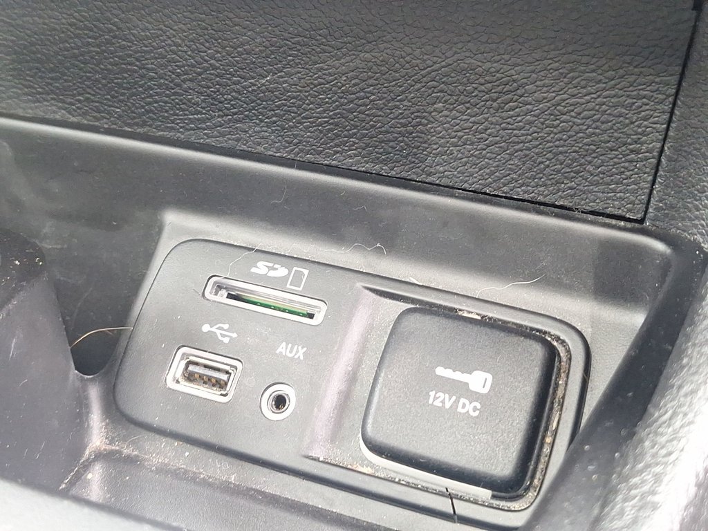 2017 Jeep Cherokee 75th Anniversary | Roof | Cam | USB in Saint John, New Brunswick - 45 - w1024h768px