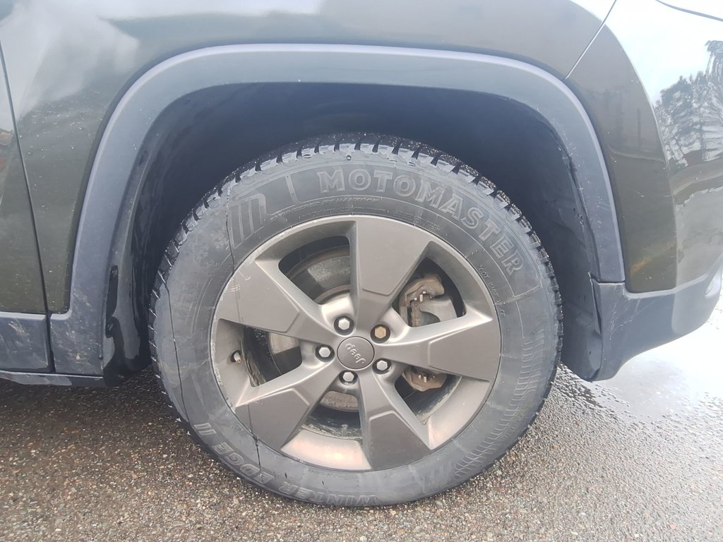 2017 Jeep Cherokee 75th Anniversary | Roof | Cam | USB in Saint John, New Brunswick - 10 - w1024h768px