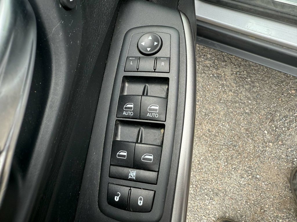 2020 Jeep Cherokee Limited | Leather | Nav | Htd Seats & Wheel | Cam in Saint John, New Brunswick - 16 - w1024h768px