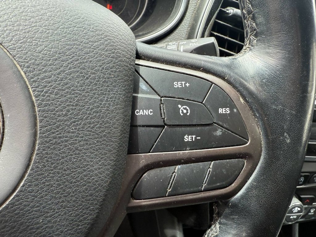 2020 Jeep Cherokee Limited | Leather | Nav | Htd Seats & Wheel | Cam in Saint John, New Brunswick - 23 - w1024h768px