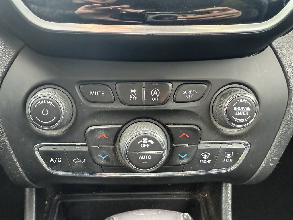2020 Jeep Cherokee Limited | Leather | Nav | Htd Seats & Wheel | Cam in Saint John, New Brunswick - 32 - w1024h768px