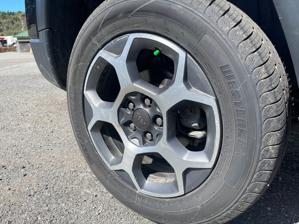 2022 Jeep Compass Trailhawk | Roof | Cam | USB | Warranty to 2028 in Saint John, New Brunswick - 43 - w1024h768px