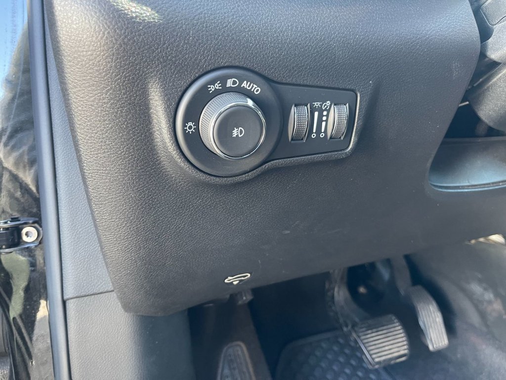 2022 Jeep Compass Trailhawk | Roof | Cam | USB | Warranty to 2028 in Saint John, New Brunswick - 12 - w1024h768px