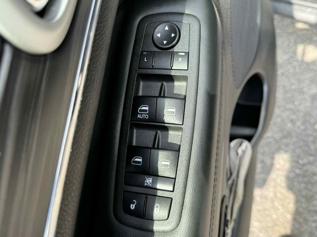 2022 Jeep GRAND CHEROKEE WK in Antigonish, Nova Scotia - 18 - w1024h768px