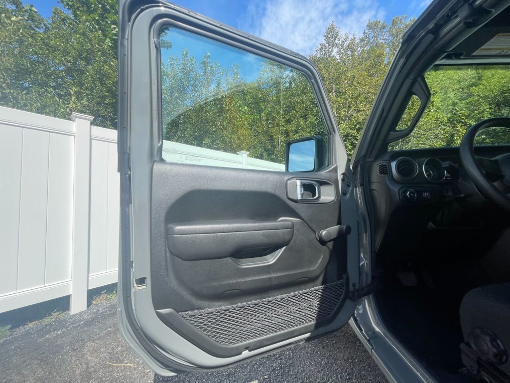 Jeep Wrangler Sport | SoftTop | A/C | USB | Warranty to 2028 2023 à Saint John, Nouveau-Brunswick - 9 - w1024h768px
