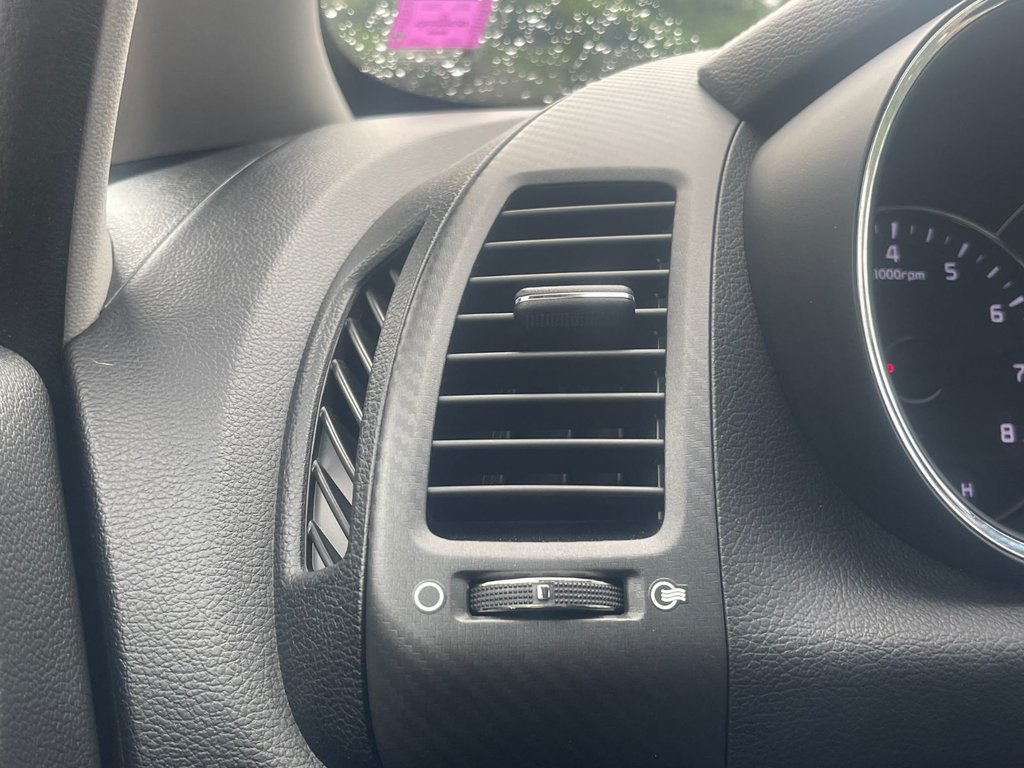 2015 Kia Forte EX | Cam | USB | HtdSeat in Saint John, New Brunswick - 16 - w1024h768px
