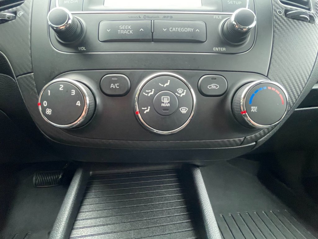 2015 Kia Forte EX | Cam | USB | HtdSeat in Saint John, New Brunswick - 27 - w1024h768px