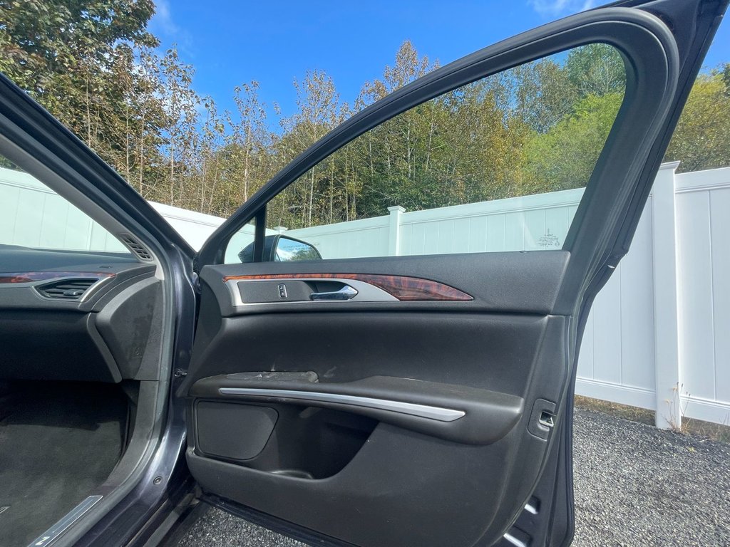 Lincoln MKZ 3.7 AWD | Roof | Nav | USB 2013 à Saint John, Nouveau-Brunswick - 36 - w1024h768px