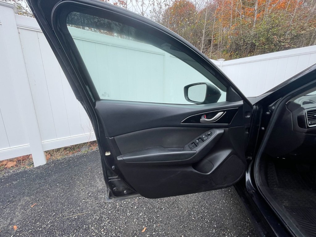 2016 Mazda 3 GS | SunRoof | Cam | USB in Saint John, New Brunswick - 9 - w1024h768px