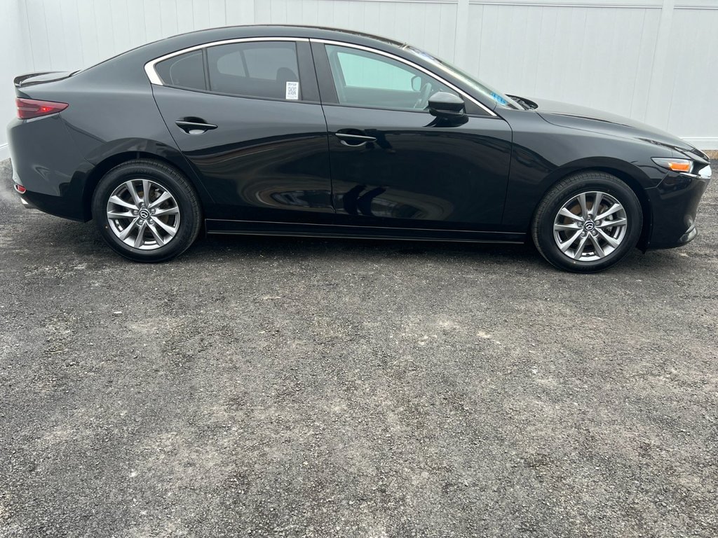 Mazda 3 GX | 6-Spd | Cam | HtdSeats | Warranty to 2025 2020 à Saint John, Nouveau-Brunswick - 2 - w1024h768px