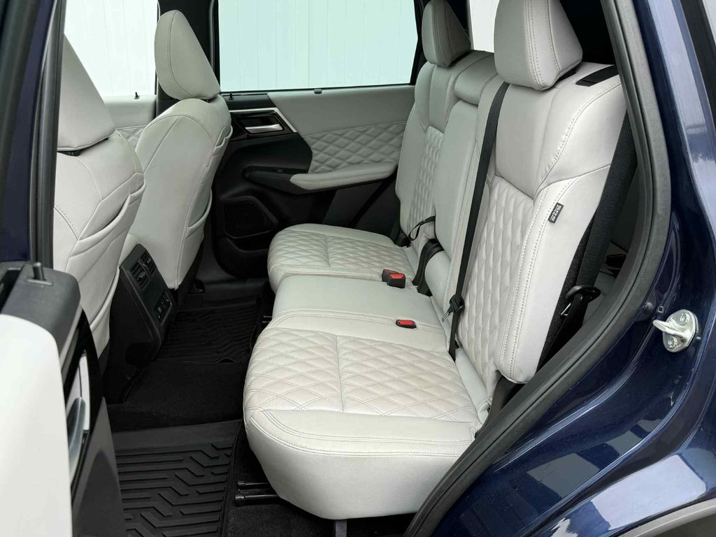 2023 Mitsubishi Outlander in Antigonish, Nova Scotia - 11 - w1024h768px