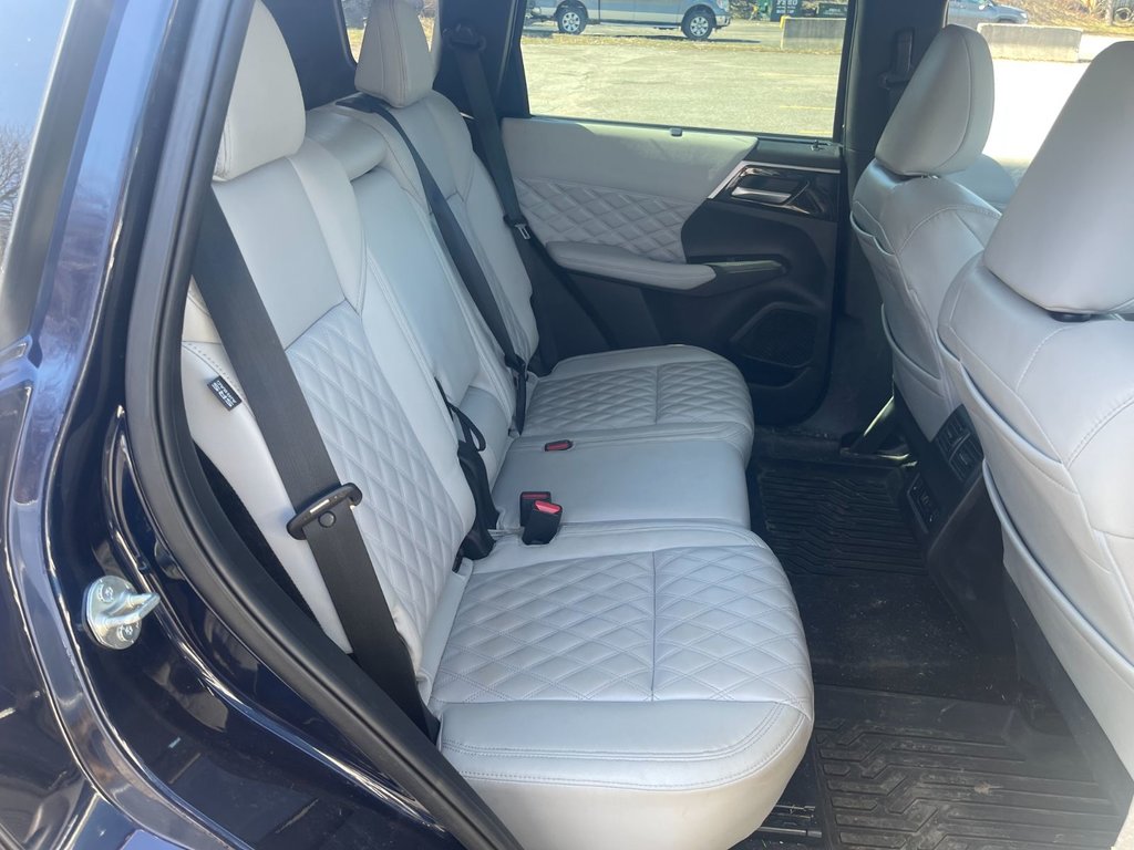 2023 Mitsubishi Outlander GT S-AWC | Leather | Roof | Nav | Warranty to 2033 in Saint John, New Brunswick - 13 - w1024h768px