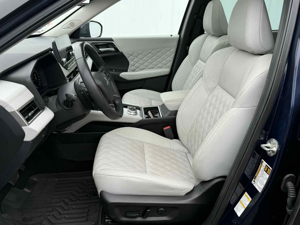 2023 Mitsubishi Outlander in Antigonish, Nova Scotia - 10 - w1024h768px