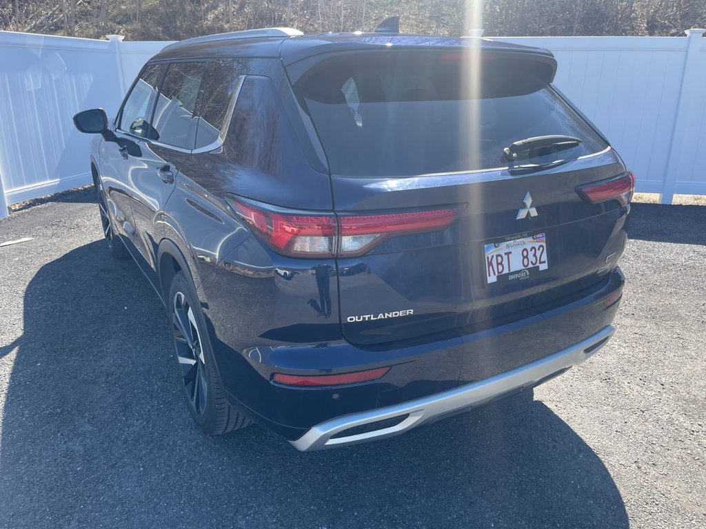 2023 Mitsubishi Outlander GT S-AWC | Leather | Roof | Nav | Warranty to 2033 in Saint John, New Brunswick - 5 - w1024h768px