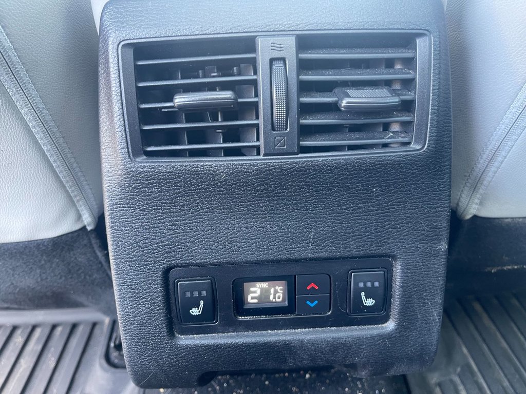 2023 Mitsubishi Outlander GT S-AWC | Leather | Roof | Nav | Warranty to 2033 in Saint John, New Brunswick - 38 - w1024h768px