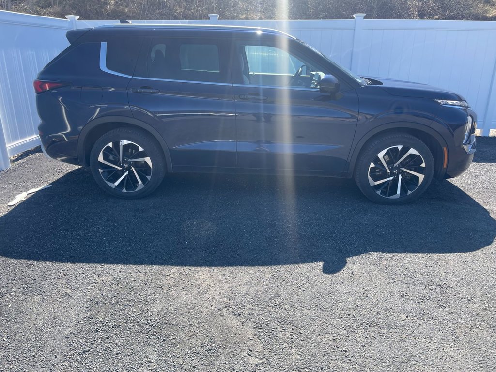 2023 Mitsubishi Outlander GT S-AWC | Leather | Roof | Nav | Warranty to 2033 in Saint John, New Brunswick - 2 - w1024h768px