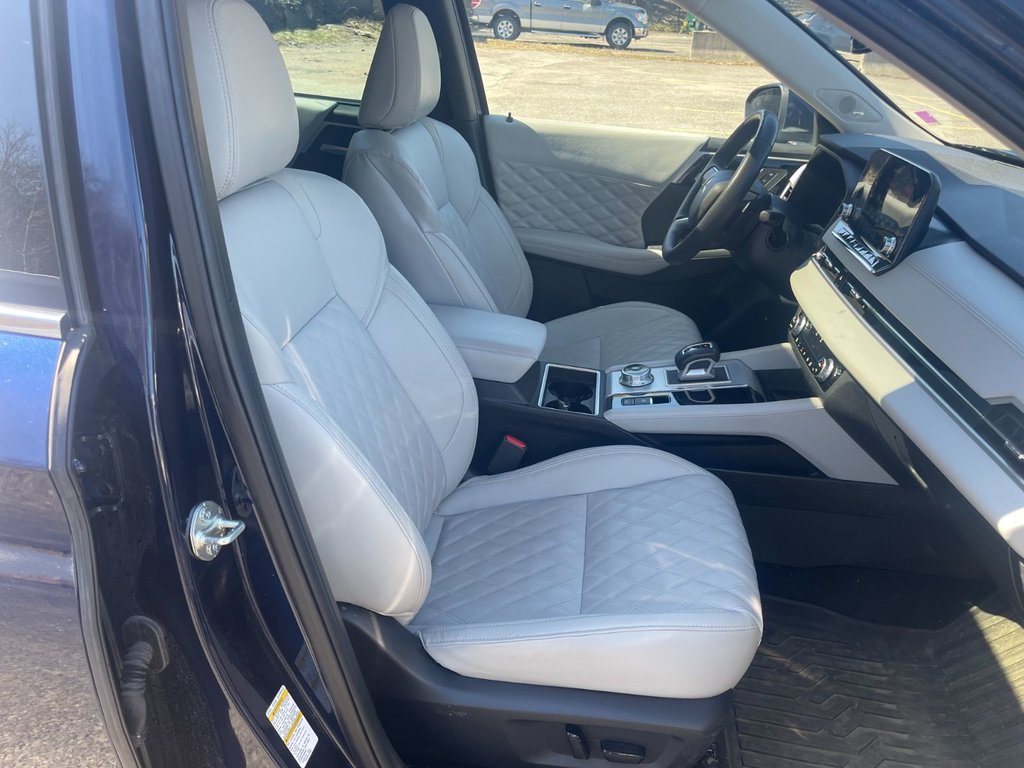 2023 Mitsubishi Outlander GT S-AWC | Leather | Roof | Nav | Warranty to 2033 in Saint John, New Brunswick - 14 - w1024h768px