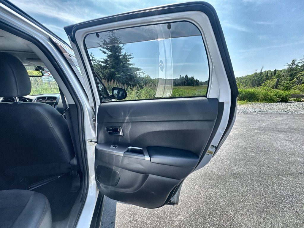 2019 Mitsubishi RVR Roof | Cam | USB in Saint John, New Brunswick - 41 - w1024h768px
