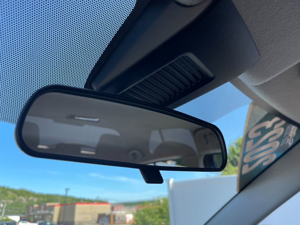 2023 Nissan Kicks S | Cam | USB | Bluetooth | Warranty till 2028 in Saint John, New Brunswick - 29 - w1024h768px
