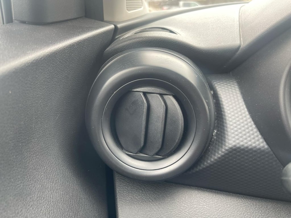 2024 Nissan Kicks in Antigonish, Nova Scotia - 18 - w1024h768px