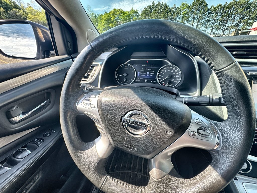 2017 Nissan MURANO SL | Roof | Cam | USB in Saint John, New Brunswick - 19 - w1024h768px