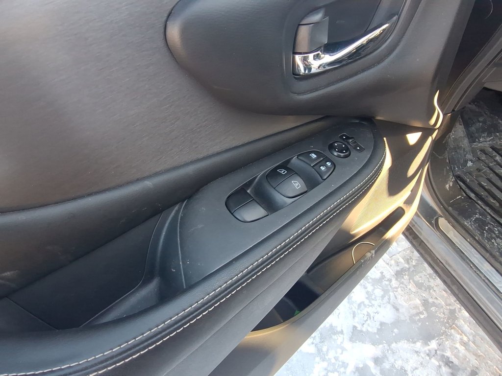 2022 Nissan MURANO SV | Roof | Cam | USB Warranty to 2027 in Saint John, New Brunswick - 15 - w1024h768px
