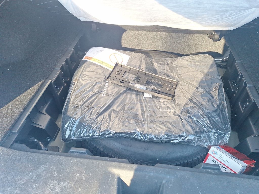 2022 Nissan MURANO SV | Roof | Cam | USB Warranty to 2027 in Saint John, New Brunswick - 38 - w1024h768px