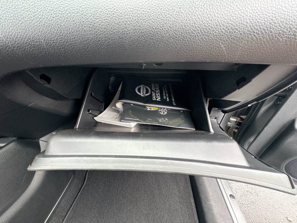 2018 Nissan Qashqai S AWD | Cam | HTdSeat | USB in Saint John, New Brunswick - 43 - w1024h768px