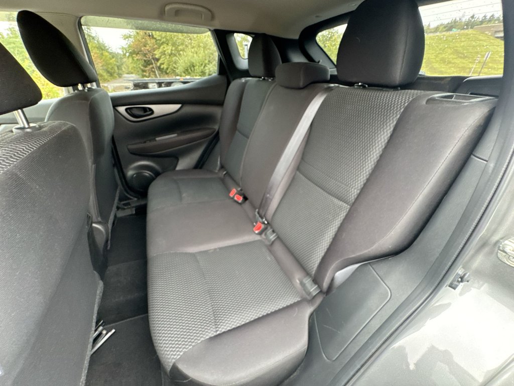 2018 Nissan Qashqai S AWD | Cam | HTdSeat | USB in Saint John, New Brunswick - 32 - w1024h768px