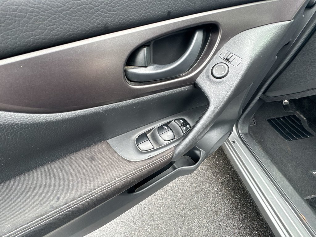 2018 Nissan Qashqai S AWD | Cam | HTdSeat | USB in Saint John, New Brunswick - 15 - w1024h768px