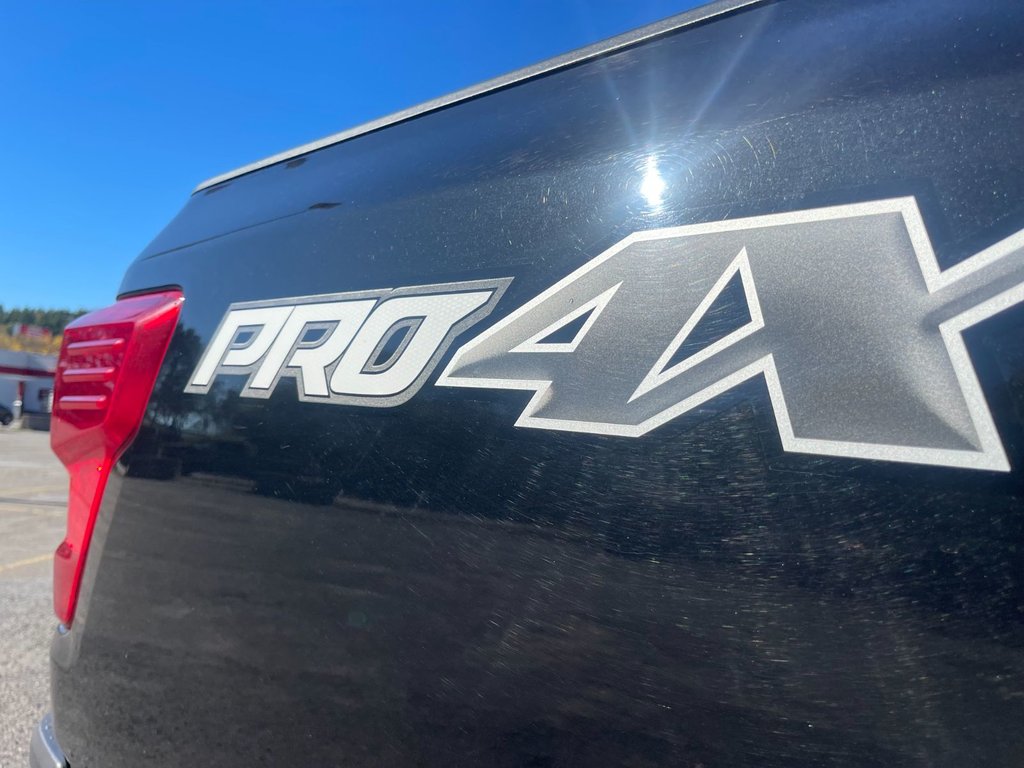 2018 Nissan Titan in Antigonish, Nova Scotia - 47 - w1024h768px