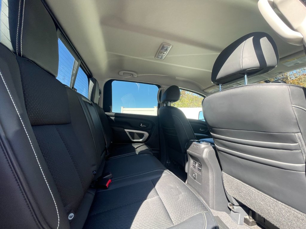 2018 Nissan Titan in Antigonish, Nova Scotia - 42 - w1024h768px