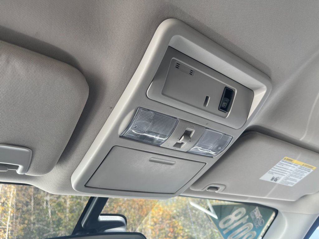2018 Nissan Titan in Antigonish, Nova Scotia - 34 - w1024h768px