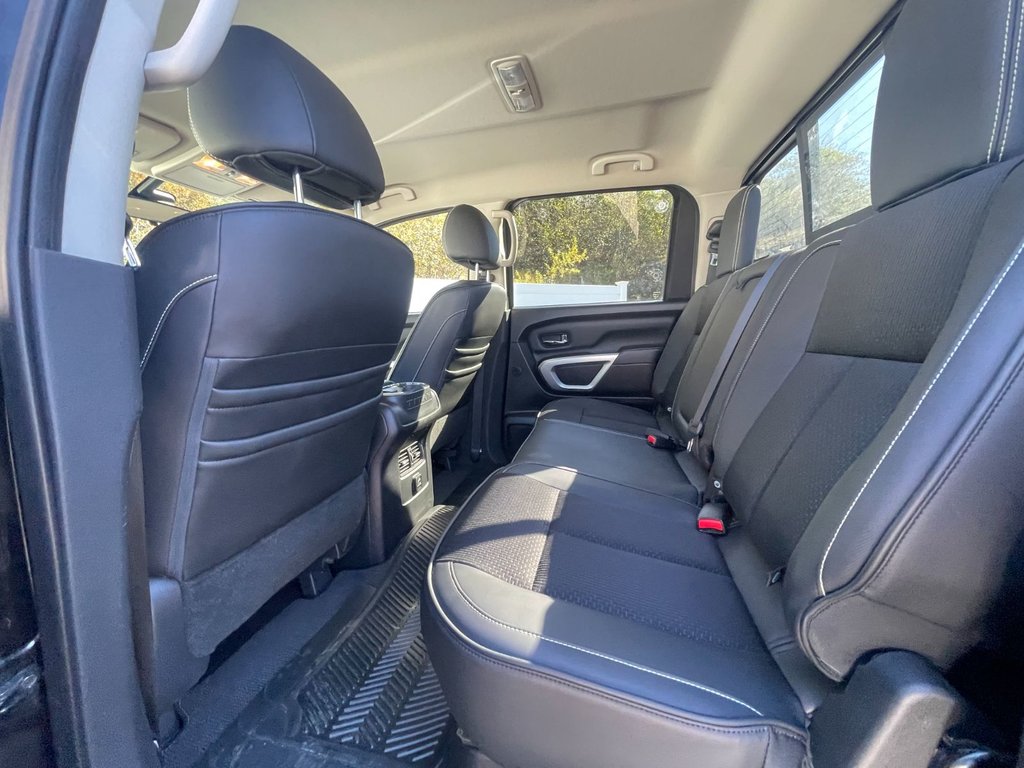 2018 Nissan Titan in Antigonish, Nova Scotia - 37 - w1024h768px