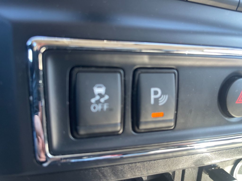 2018 Nissan Titan in Antigonish, Nova Scotia - 28 - w1024h768px