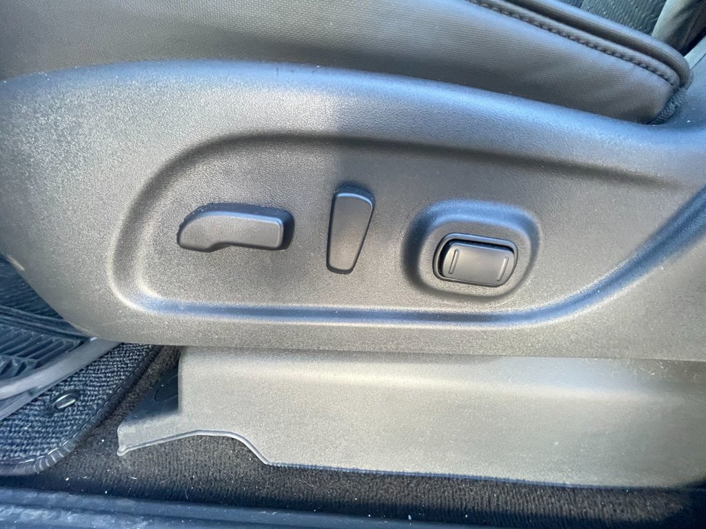 2018 Nissan Titan in Antigonish, Nova Scotia - 11 - w1024h768px