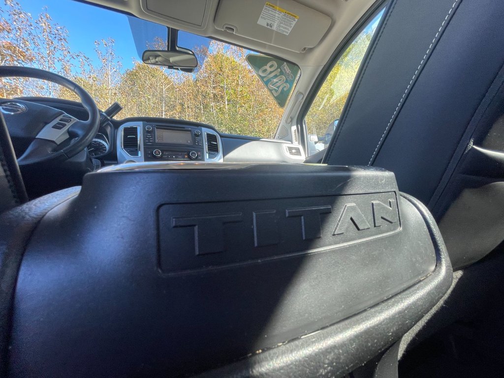 2018 Nissan Titan in Antigonish, Nova Scotia - 39 - w1024h768px