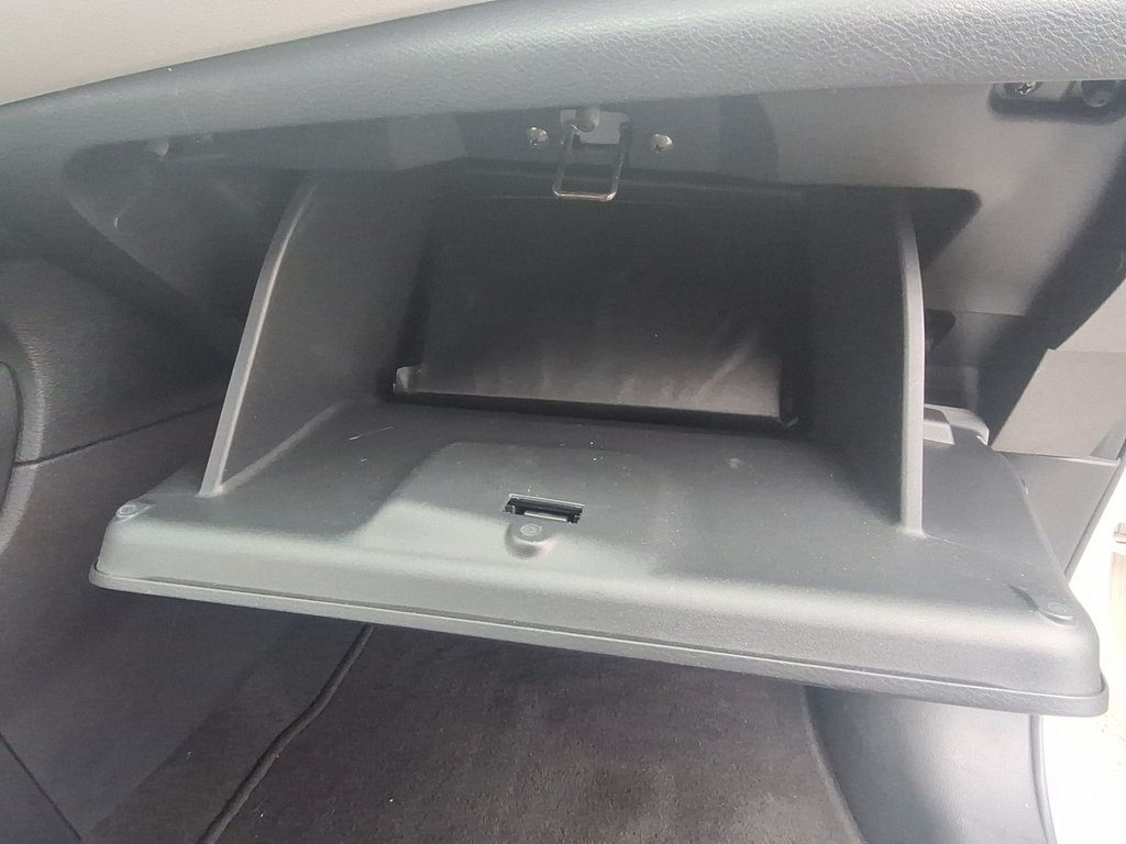 2021 Nissan Versa in Antigonish, Nova Scotia - 43 - w1024h768px