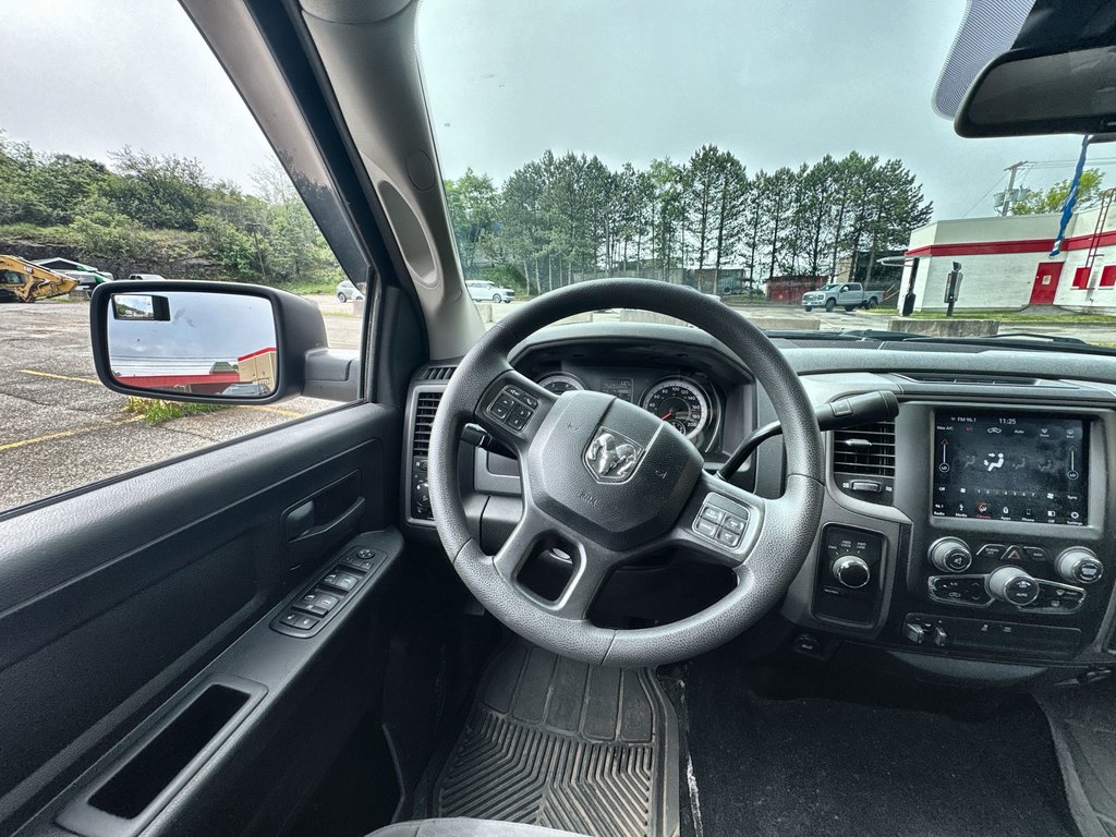 2019 Ram 1500 Classic in Antigonish, Nova Scotia - 17 - w1024h768px