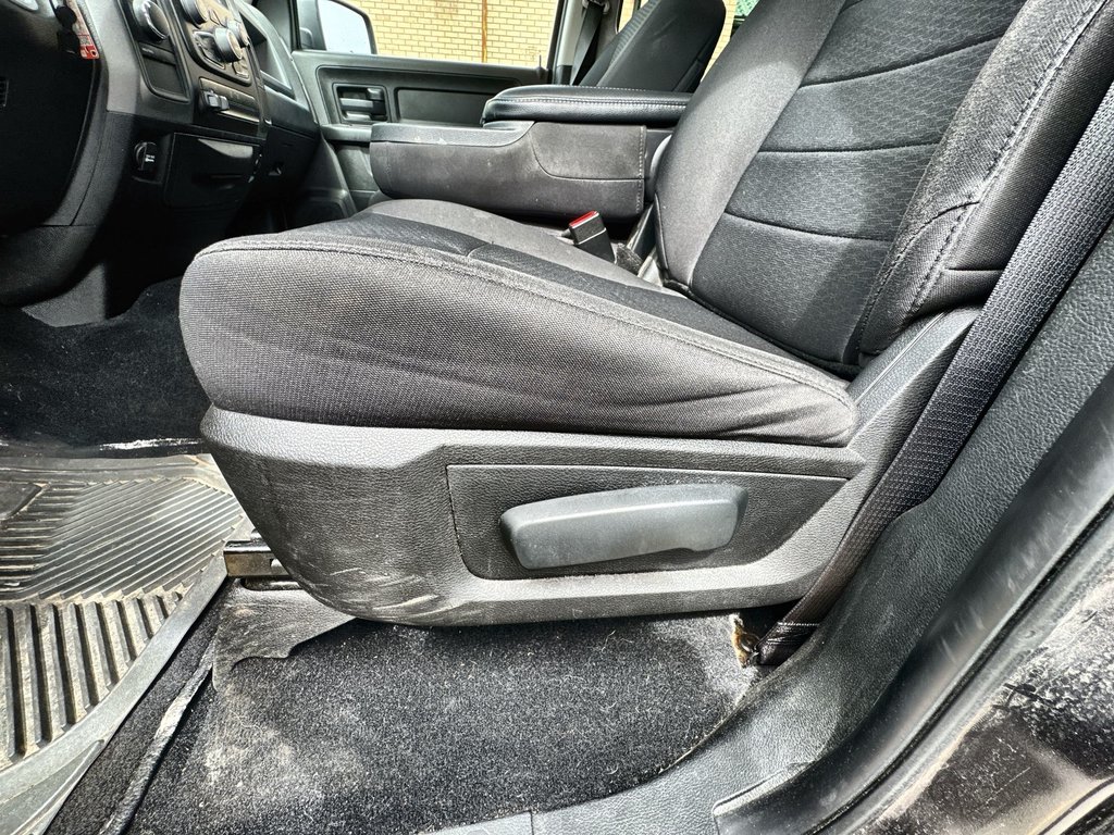 2019 Ram 1500 Classic in Antigonish, Nova Scotia - 14 - w1024h768px