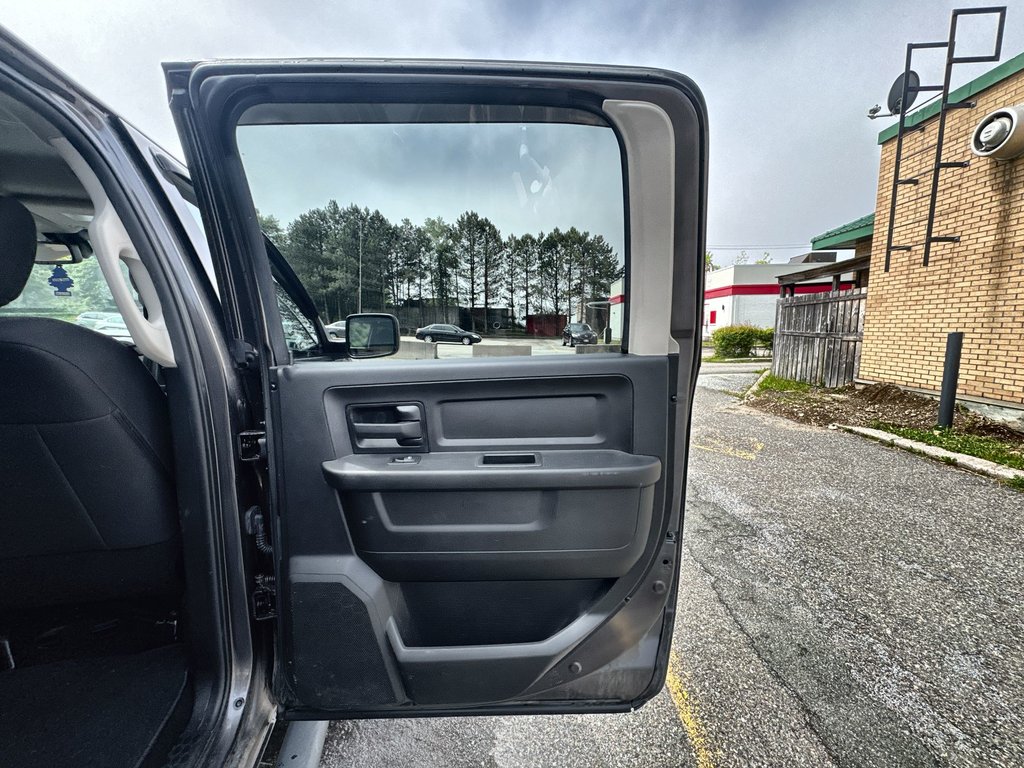 2019 Ram 1500 Classic in Antigonish, Nova Scotia - 41 - w1024h768px