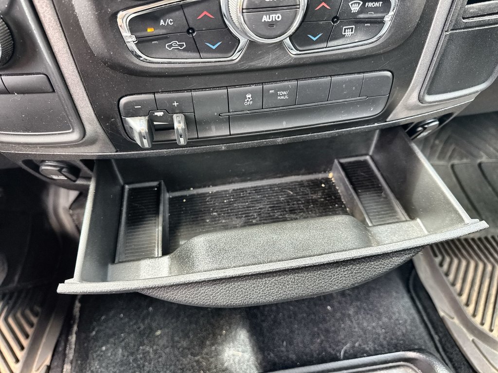 2019 Ram 1500 Classic in Antigonish, Nova Scotia - 28 - w1024h768px