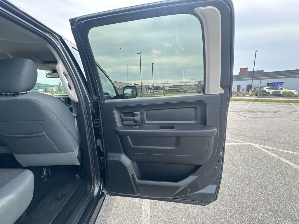 2020 Ram 1500 Classic in Antigonish, Nova Scotia - 41 - w1024h768px