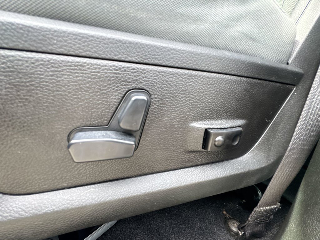 2020 Ram 1500 Classic in Antigonish, Nova Scotia - 14 - w1024h768px
