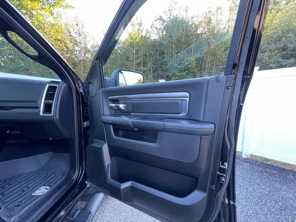 2022 Ram 1500 Classic in Antigonish, Nova Scotia - 45 - w1024h768px